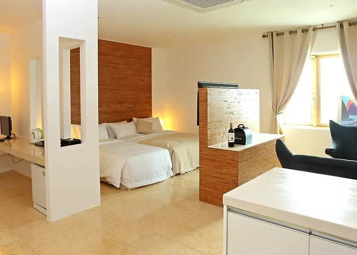 Hotel Marigold