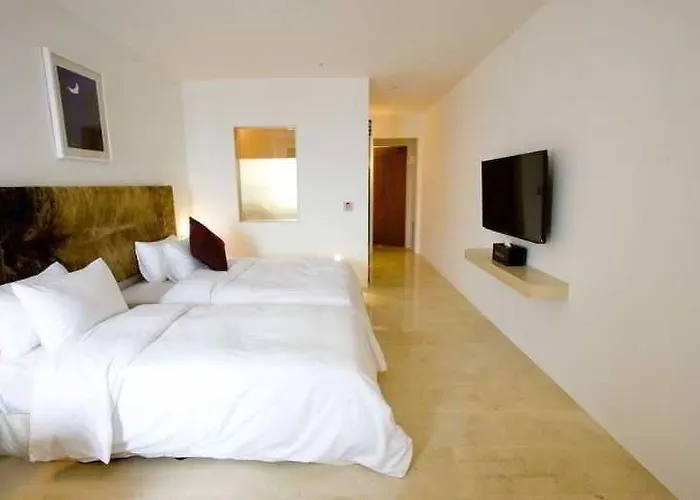 Hotel Marigold 4*